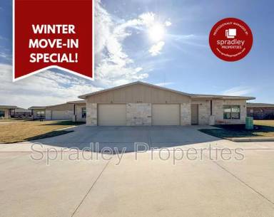 Main picture of 1015 Laurel Dr