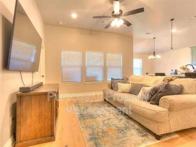Main picture of 8701 Ricard Dr