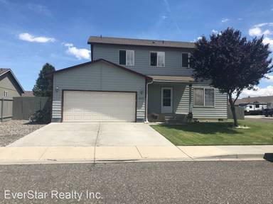 Main picture of 2802 S Underwood St