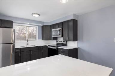 Main picture of 78 N Parker Ave