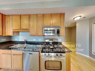 Main picture of Lakeside On the Park Condo