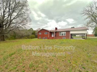 Main picture of 4330 Old Airport Rd