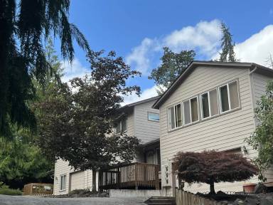 Main picture of 3934 Monroe St