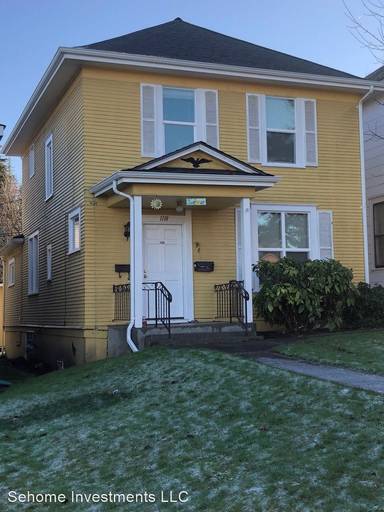 Main picture of 1104 High St