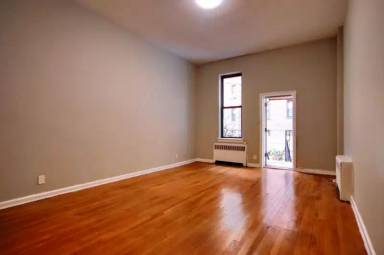 Main picture of 205 E 70th St