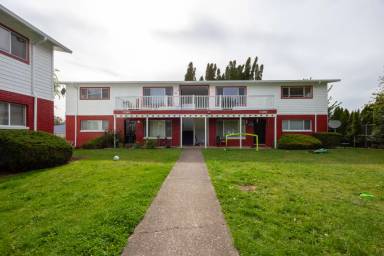 Main picture of 13279 SE Oatfield Rd