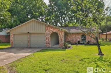 Main picture of 409 Mary Ln