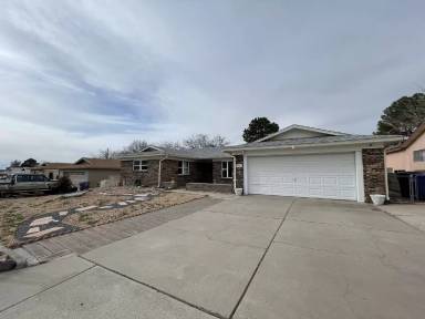 Main picture of 4521 Bermuda Dr NE