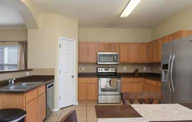 Main picture of 10000 Hunt Ln