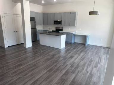 Main picture of 7138 S Highland Dr