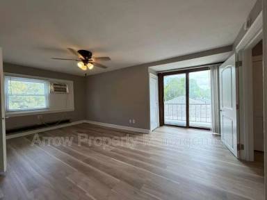 Main picture of 5717 Hartley - 3