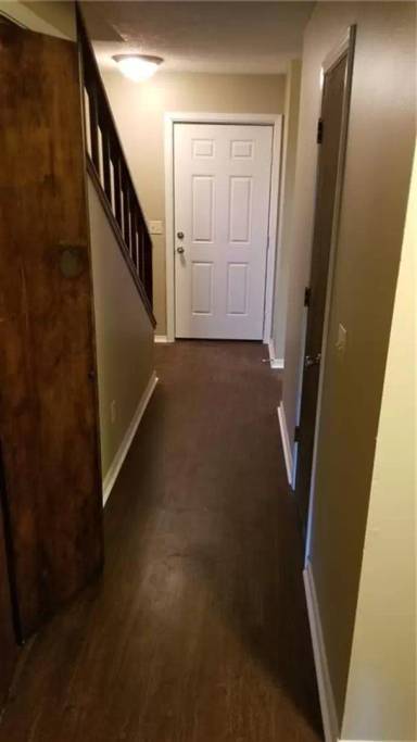 Main picture of 2049 N East Oaks Dr
