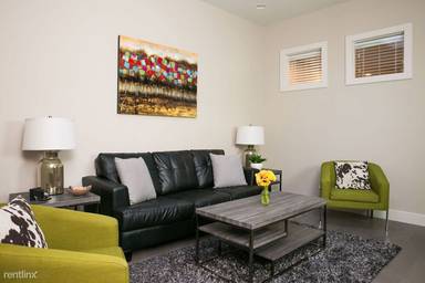 Main picture of 127 Carondelet St
