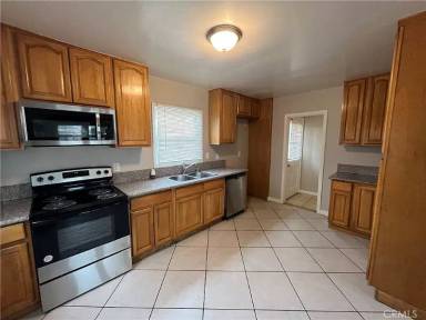 Main picture of 6317 Dewey St