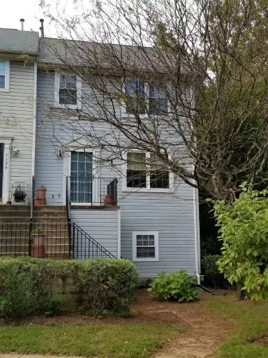 Main picture of 7130 Mahogany Dr