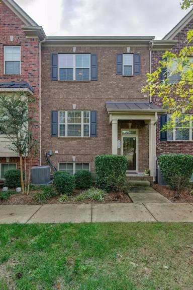 Main picture of 5545 Prada Dr