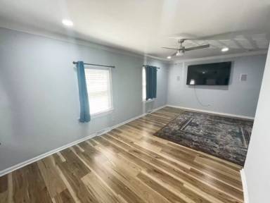 Main picture of 1529 Summit Ave