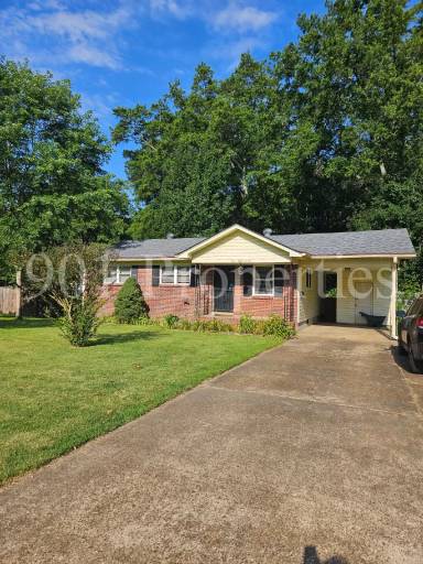 Main picture of 387 Quinn Rd