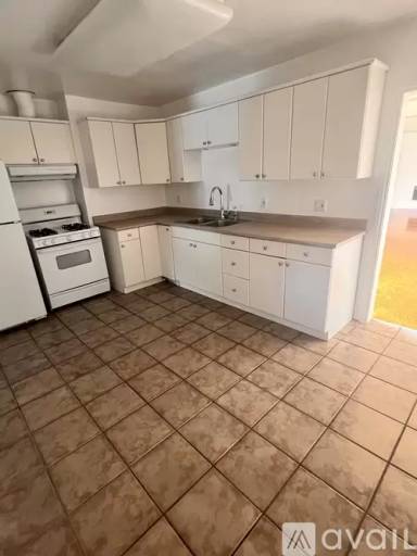 Main picture of 805 E 7th St