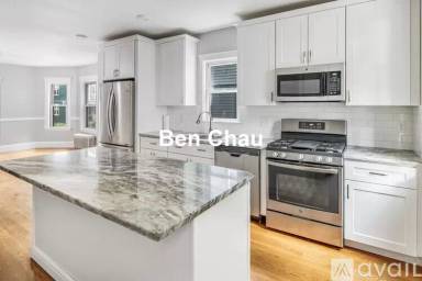 Main picture of 124 Pearson Rd