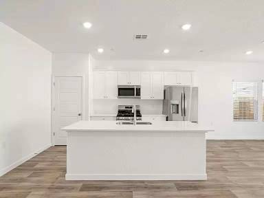 Main picture of 1109 Arroyo Way W