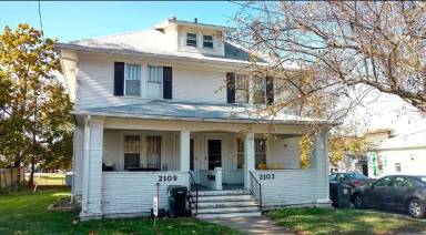 Main picture of 2107 Olive St