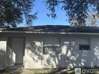Main picture of 3401 NE Masters Ave