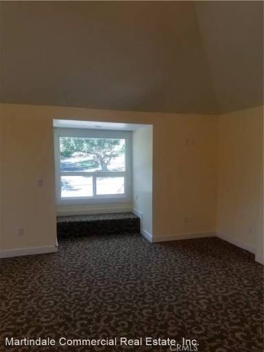 Main picture of 659 N Wabash Ave