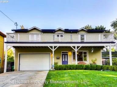 Main picture of 9335 N Edison St
