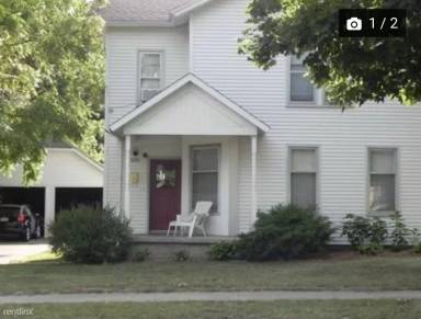 Main picture of 220 N Jefferson St