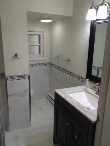 Main picture of 1013 Green Bay St
