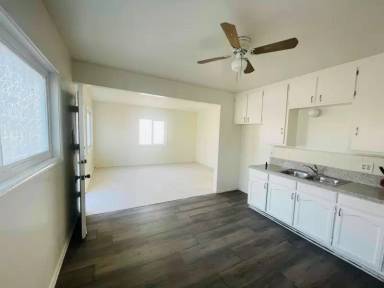 Main picture of 1065 Hyatt Ave