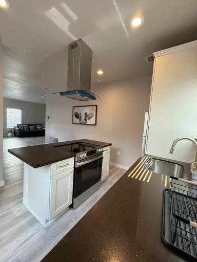 Main picture of 2115 Fulton St