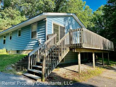 Main picture of 3703 Grand River Dr NE