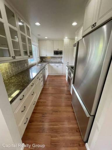 Main picture of 1009 Norton St