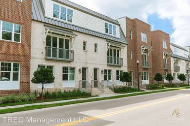 Main picture of 137 S Park Ave