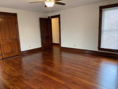 Main picture of 512 S Court St