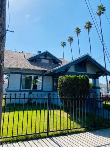 Main picture of 3901 Walton Ave