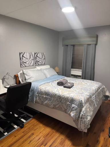 Main picture of 305 Mount Eden Pkwy
