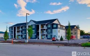 Main picture of 70 Glenwood Dr