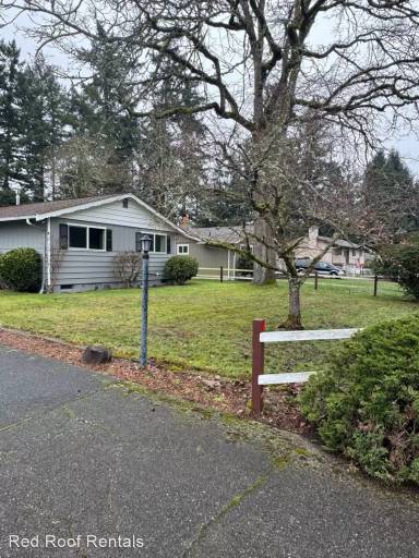 Main picture of 1901 151st St E