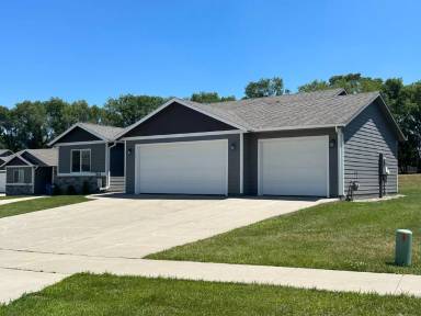 Main picture of S Beal Ave