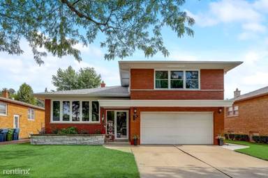 Main picture of 4645 W 99th Pl