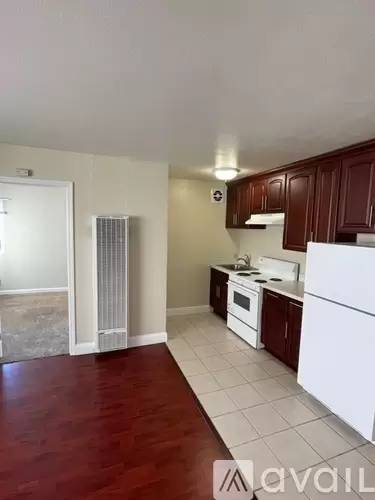 Main picture of 1931 Dwight Way
