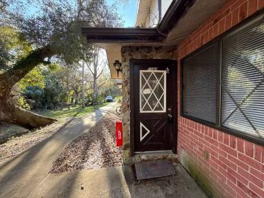 Main picture of 12084 W Belvedere St