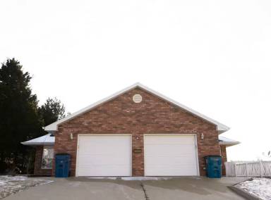 Main picture of 609 Doe Run Ct - C
