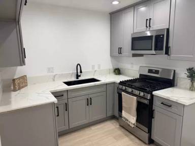 Main picture of 5776 Rostrata Ave