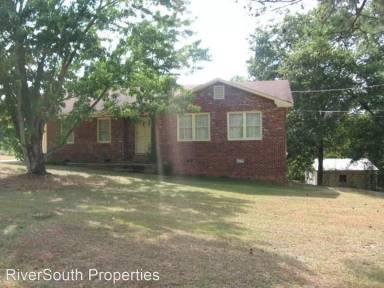 Main picture of 235 Lee Road 486