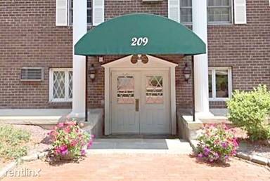 Main picture of 209 Great Rd