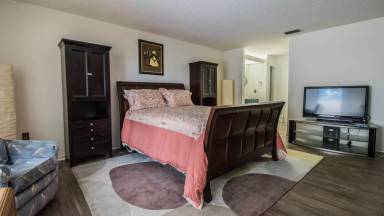 Main picture of 4260 Creekwood Ln